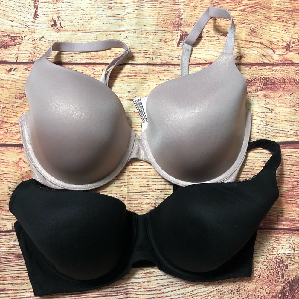 Pair of Victoria Secret bras